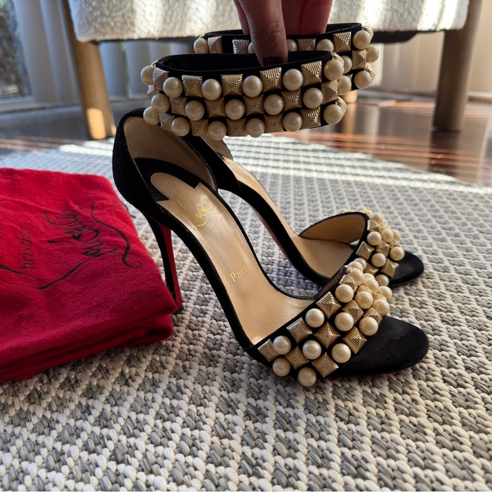 Christian Louboutin Tudor Ball 100 Embellished Pearl Suede Heels Size 36.5